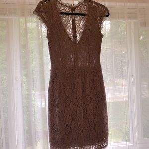 Aritzia Babaton Dress